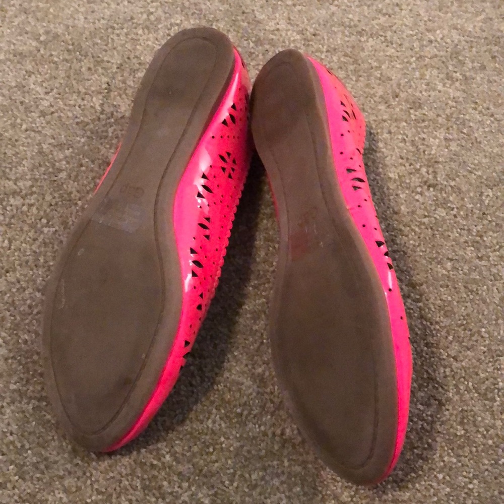 Pink flats - Picture 2 of 2